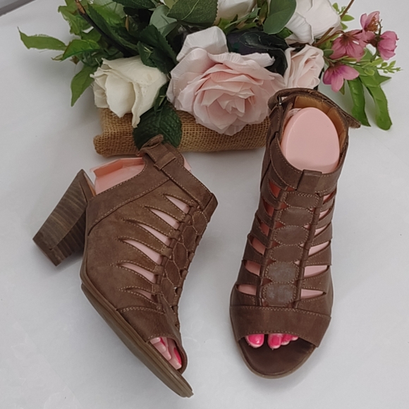 Naturalizer Shoes - Brown Women's Heeled Sandals